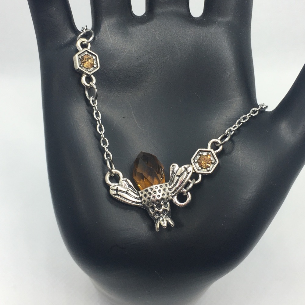 Honeycomb Bee🐝 Chain Bracelet